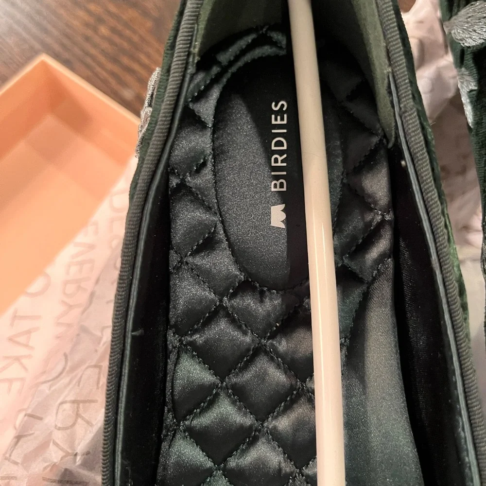 Birdies The Heron Velvet Embroidered Beautiful Flats - Picture 3 of 6